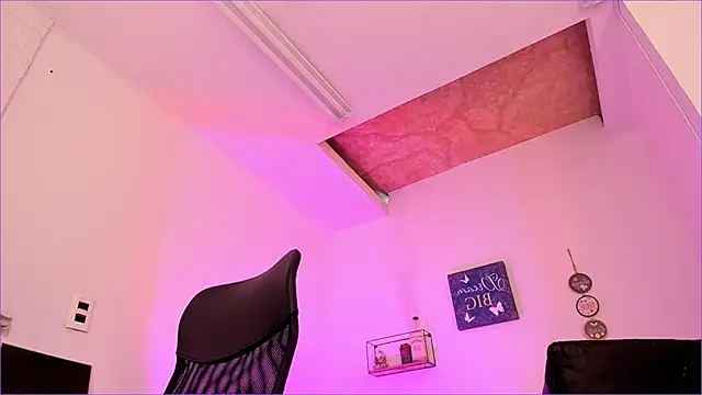 CandyLatinHott online show from 3, 3, 2025