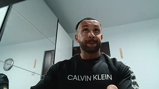 Magnificmuscles89 online show from 23, 4, 2026