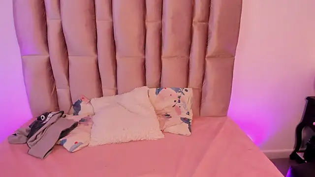 NikyBrookss online show from 22, 4, 2026