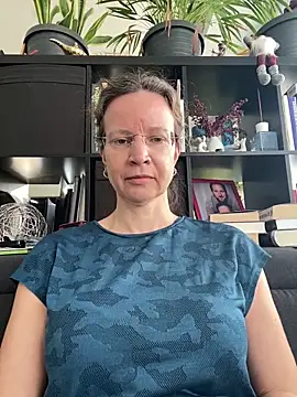 AnnikaRose online show from 5, 3, 2026