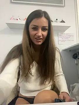 Snapshot of Lanaa19 chatting on 15, 12, 2024 Lanaa19 online show from 15, 12, 2024