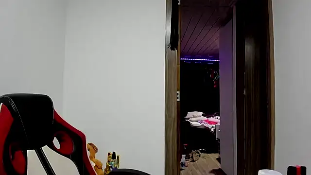 Sweet-Suck69 online show from 27, 2, 2025