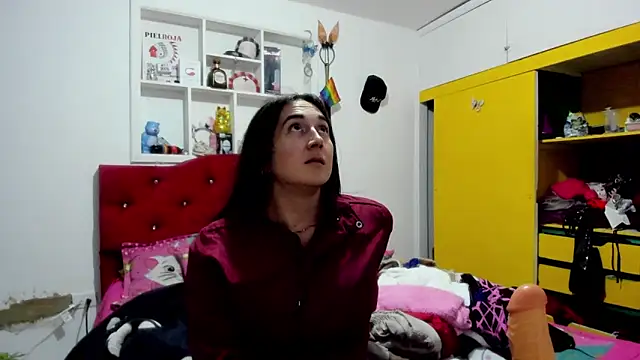 Sweet-Suck69 online show from 27, 4, 2026