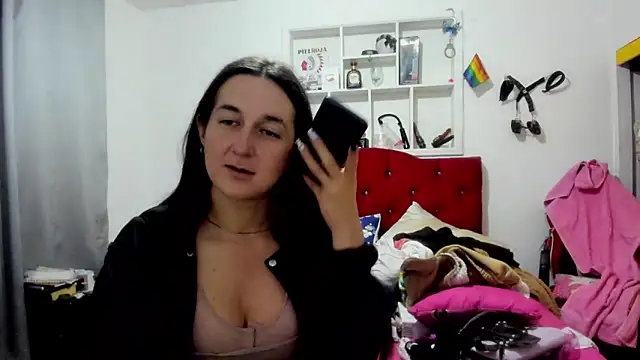 Sweet-Suck69 online show from 12, 5, 2026
