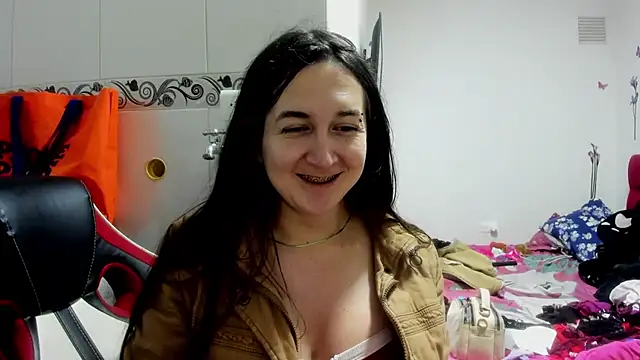 Snapshot of Sweet-Suck69 chatting on 29, 5, 2026 Sweet-Suck69 online show from 29, 5, 2026