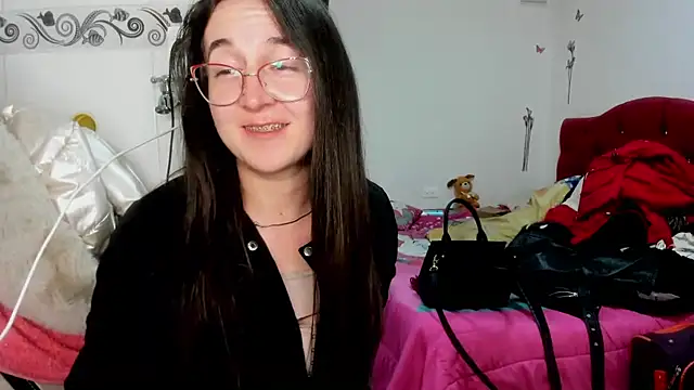 Sweet-Suck69 online show from 21, 6, 2026