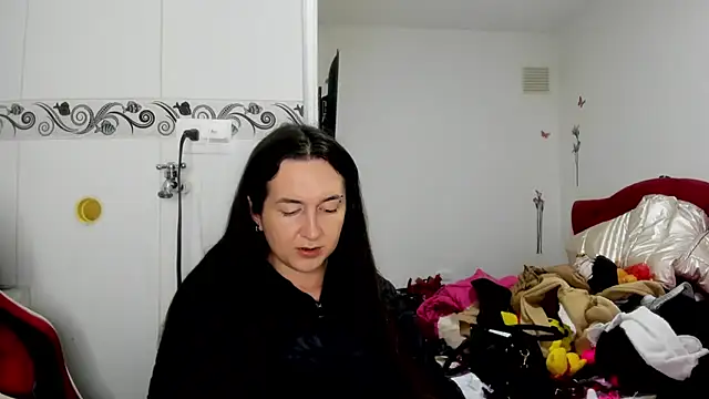 Sweet-Suck69 online show from 4, 7, 2026