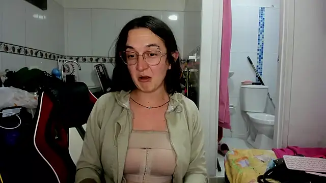 Sweet-Suck69 online show from 23, 7, 2026