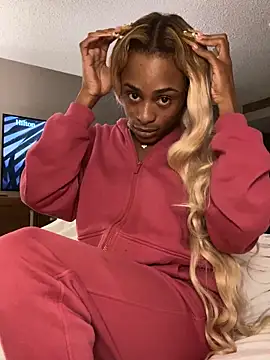 Snapshot of Ts_PrincessLayla chatting on 3, 6, 2026 Ts PrincessLayla online show from 3, 6, 2026