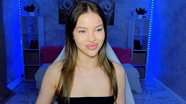 Snapshot of EmmyMills chatting on 5, 6, 2026 EmmyMills online show from 5, 6, 2026