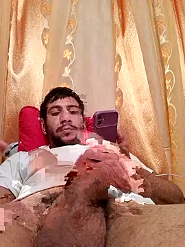 Snapshot of emea4 chatting on 21, 12, 2025 emea4 online show from 21, 12, 2025