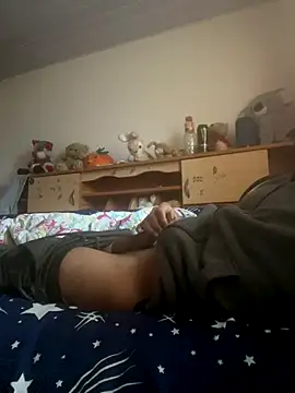 Snapshot of emea4 chatting on 7, 1, 2026 emea4 online show from 7, 1, 2026