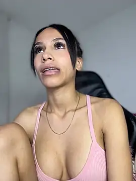 Miaa love6969 online show from 21, 4, 2026