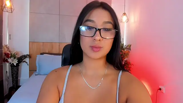 Snapshot of BellaHarllow chatting on 24, 6, 2026 BellaHarllow online show from 24, 6, 2026