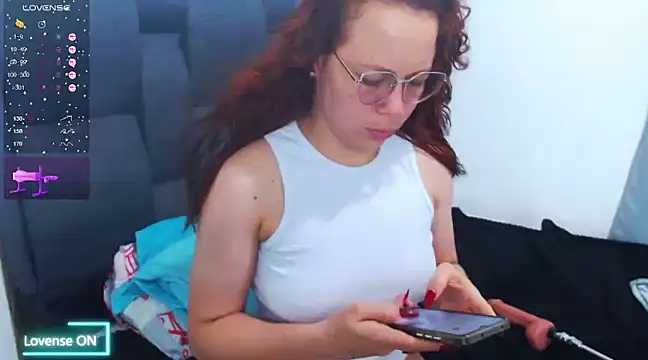 SharonR1 online show from 7, 2, 2025