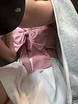 Lami Mi online show from 8, 3, 2025