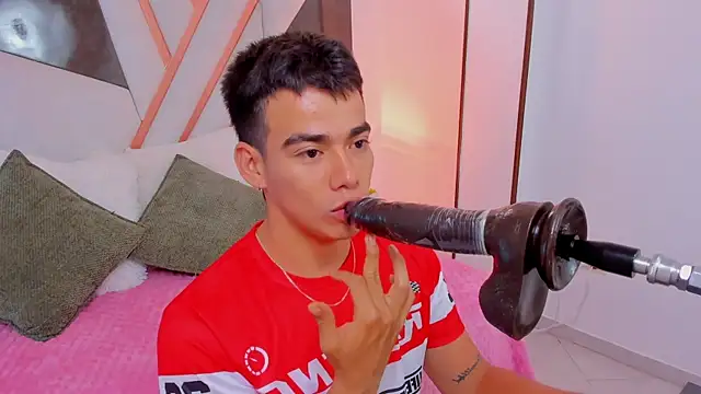 its liam18 online show from 21, 9, 2025