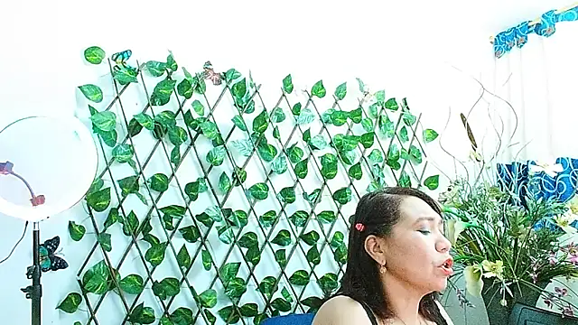 dannamomcerrat online show from 28, 9, 2025