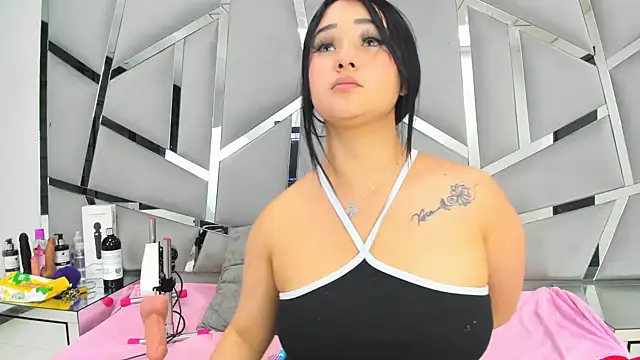 Catherinee69 x online show from 5, 2, 2025