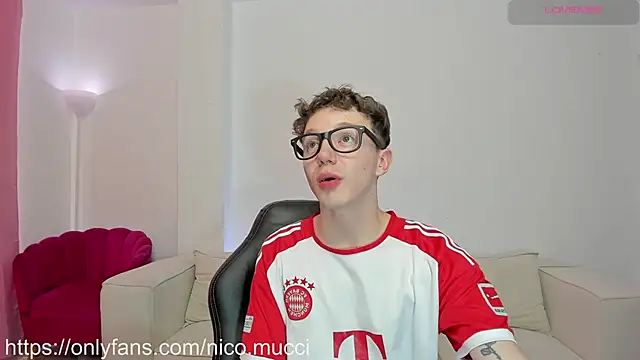 niico 18 online show from 30, 12, 2024