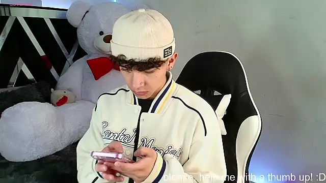 Snapshot of Niico_Cruz chatting on 2, 2, 2025 Niico Cruz online show from 2, 2, 2025