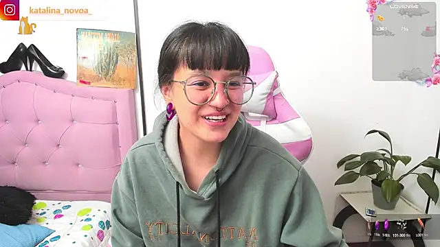 Katalina novoa online show from 28, 5, 2026