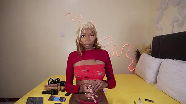  Watuluv  online show from 30, 1, 2025