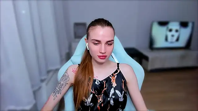 StellaLawless online show from 24, 2, 2025