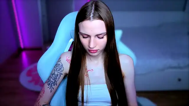 StellaLawless online show from 9, 7, 2026