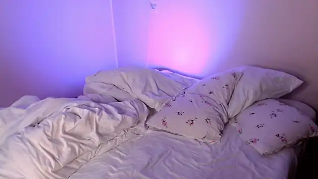 Snapshot of KatieMelone chatting on 30, 9, 2025 KatieMelone online show from 30, 9, 2025