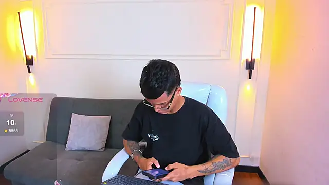 Paradise boy s online show from 20, 4, 2026