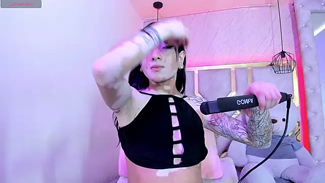 dayana harlow2 online show from 9, 10, 2025