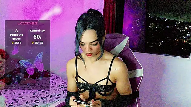 Snapshot of Ms-Zoehans chatting on 13, 10, 2025 Ms-Zoehans online show from 13, 10, 2025