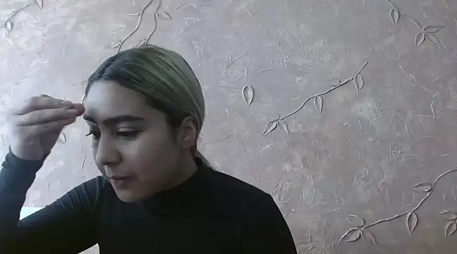 Miabonnett  online show from 7, 2, 2025