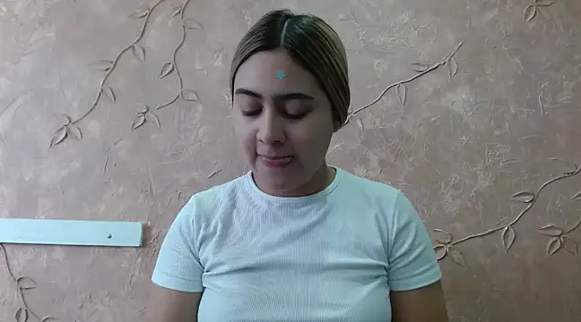 Miabonnett  online show from 6, 3, 2025