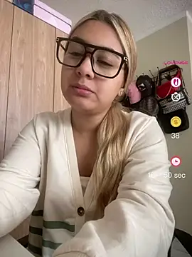 Miabonnett  online show from 5, 5, 2026