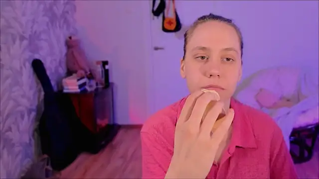 Malinax online show from 6, 4, 2026