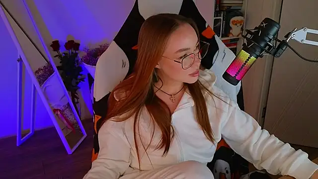 Emili1- online show from 11, 3, 2025