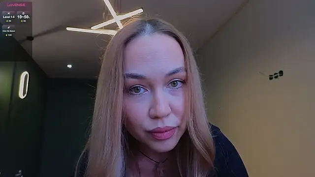 Snapshot of Emili1- chatting on 8, 1, 2026 Emili1- online show from 8, 1, 2026