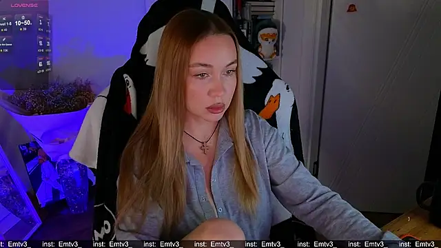 Snapshot of Emili1- chatting on 12, 1, 2026 Emili1- online show from 12, 1, 2026