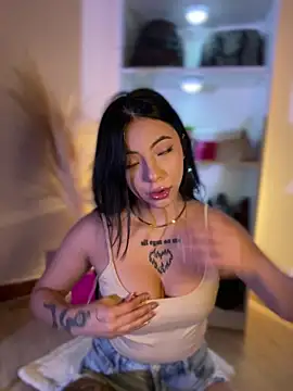 eva elifee online show from 6, 11, 2025