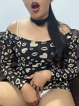 Snapshot of little_shadow chatting on 3, 3, 2025 little shadow online show from 3, 3, 2025