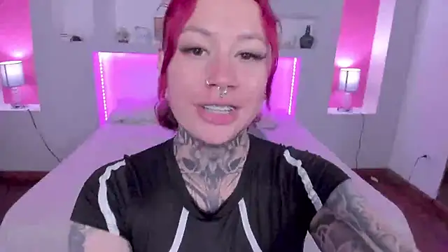 ViolettaBaker  online show from 31, 1, 2025