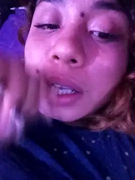 Jennxdolls online show from 6, 11, 2025