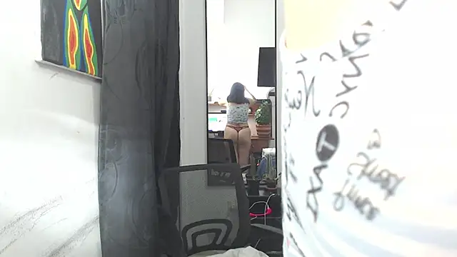 Liza Thurner online show from 19, 2, 2025