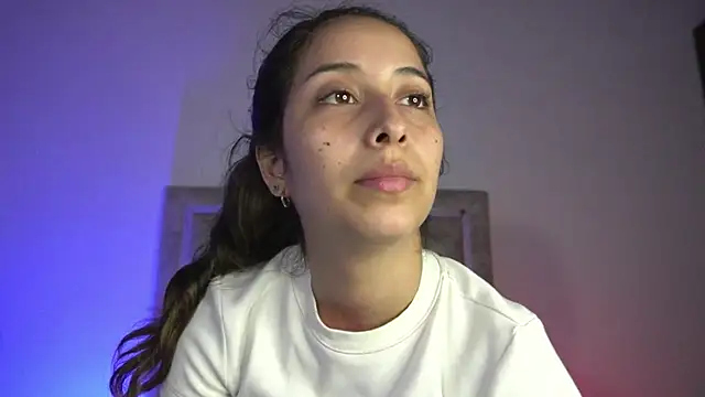 little-Emma online show from 21, 7, 2026