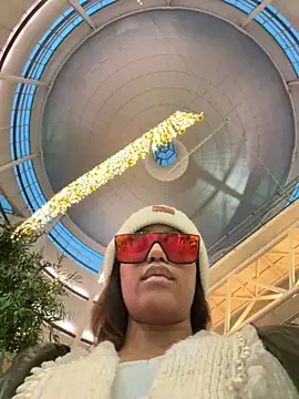 Black Dolll online show from 6, 11, 2025