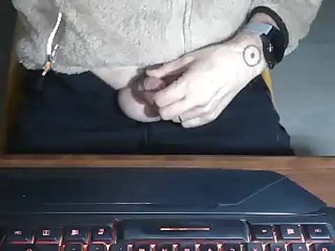 Adri gard online show from 3, 2, 2025