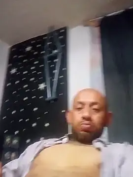 Snapshot of pineda1689 chatting on 18, 6, 2026 pineda1689 online show from 18, 6, 2026