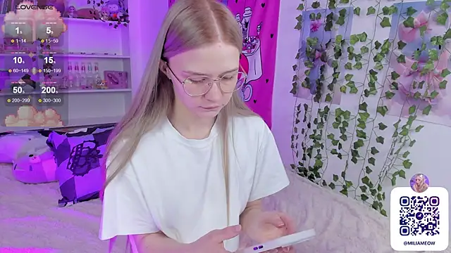 Snapshot of Milia_Parker chatting on 2, 2, 2025 Milia Parker online show from 2, 2, 2025